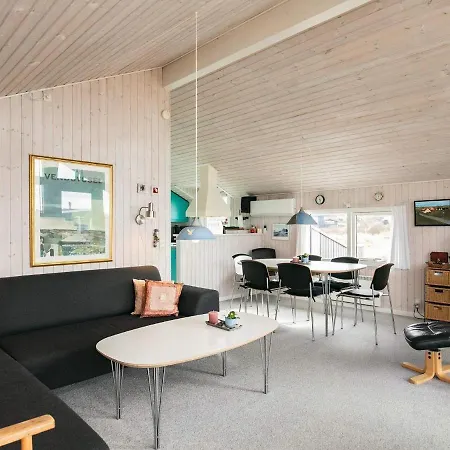 6 Person In Hjorring-by Traum *